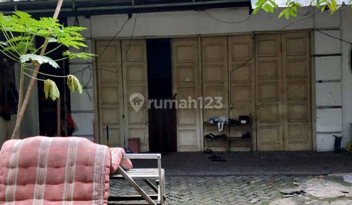 Rumah Tua siap ambruk... 1