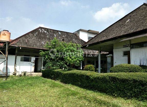 RUMAH STRATEGIS PUSAT KERAMAIAN JALAN DIPENOGORO BANDUNG 2