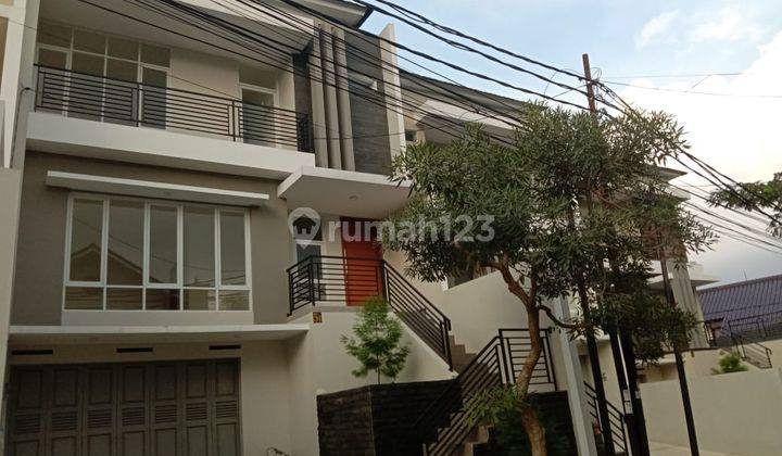 Rumah Baru Minimalis Siap Huni di Setiabudi 1