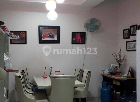 Rumah 3 Lantai Green Court Cengakreng, Jakarta ST-R713