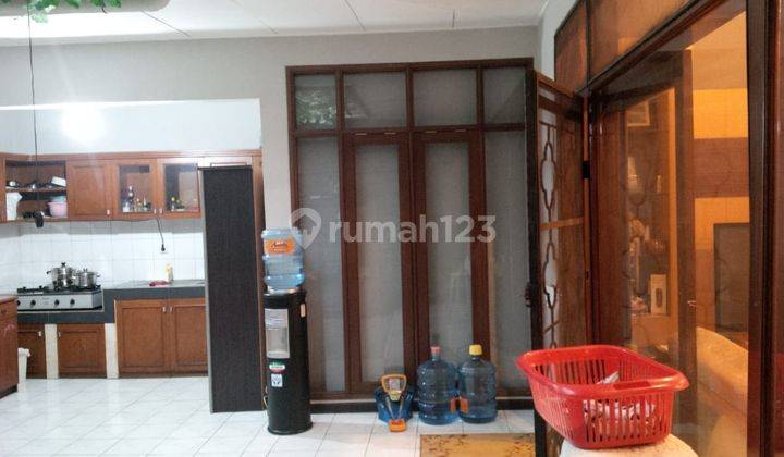 Rumah Bangunan Lama Terawat Dalam Komplek Kuldesak di BATUNUNGGAL PERMAI 2