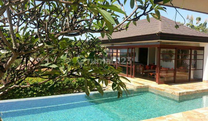 Villa Cantik Mewah di Bukit Jimbaran Bali 1