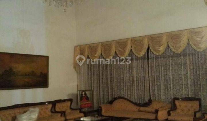 Rumah Elite Jalan Lombok Gondangdia Menteng Jakarta Pusat 2