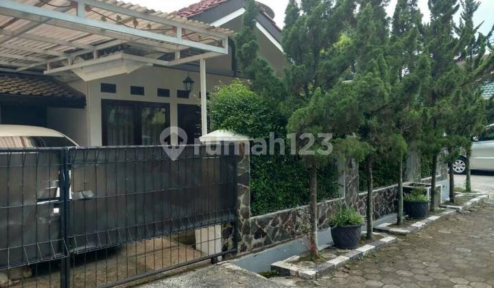 RUMAH NYAMAN SIAP HUNI POSISI HOEK DI KOMPLEK BUMI PANYILEUKAN 2
