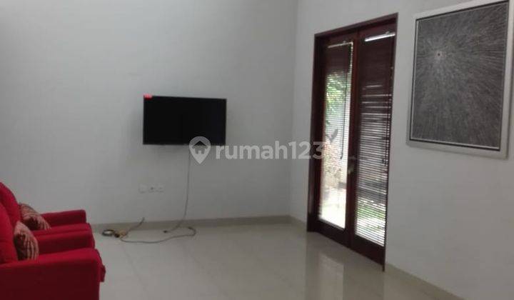 Rumah Siap Huni, Interior Elegan, dan Hunian Nyaman @Menteng Utama, Bintaro 2