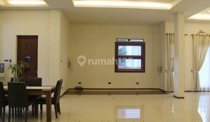 Rumah huk, semifurnished, mewah di Delatinos BSD City 2