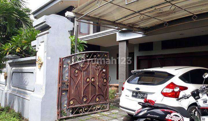 RENON CENTRAL LOCATION!!! Big House in Raya Puputan, near the Field 2