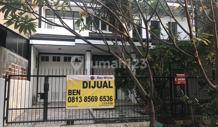 Rumah di Daerah Pondok Indah, Jakarta Selatan.