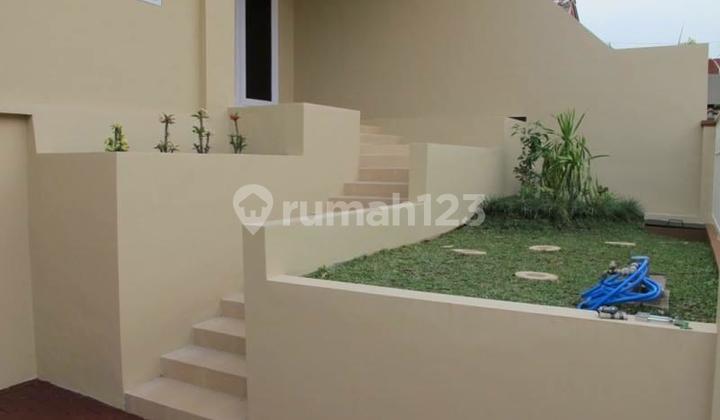 House above Dieng, traffic-free, flood-free, bonus cool air. 2