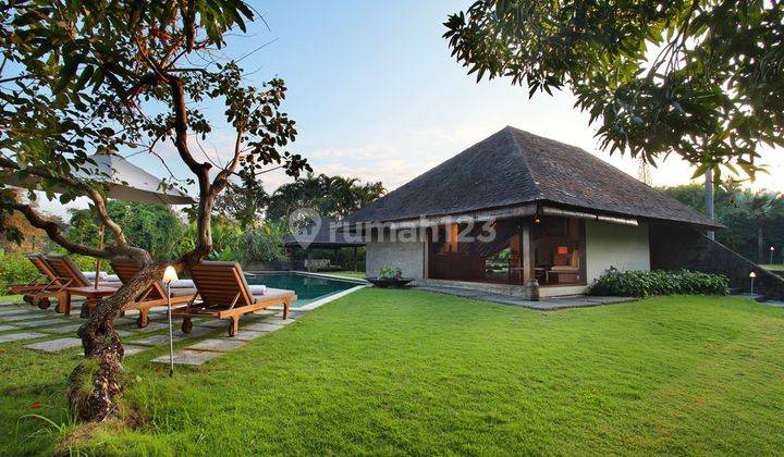 BEAUTIFUL FIELD VIEW!! 3 VILLA UNITS IN THE SENTRAL OF KEROBOKAN, NEAR UMALAS 2