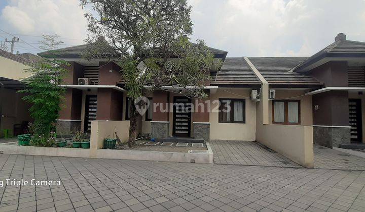 Rumah  minimalis siap pakai cluster di Solo Baru 1