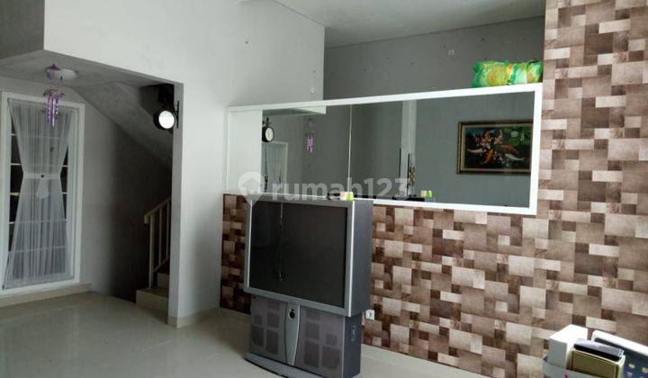 Rumah cantik minimalis, modern, lokasi ciputra hadap boulevard 2