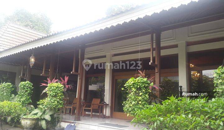 Rumah Etnik Kayu Jati Ada Joglo Lawasan Di Solo Kota 2