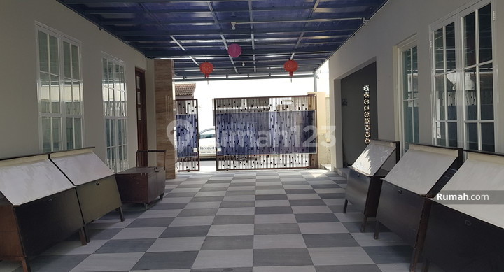 Rumah Mewah Tengah Kota Solo 2
