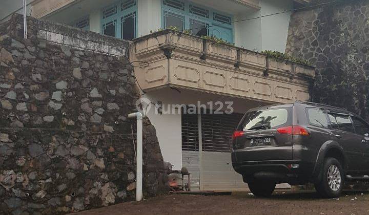 Turun Harga!!! Villa Murah dengan pool view indah di Cisarua 2