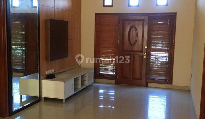 Rumah 2 Lantai FURNiSHED di BATUNUNGGAL 2