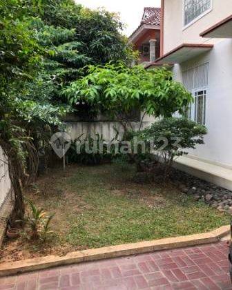 RUMAH 2 LANTAI,TURUN HARGA,STRATEGIS@PETUKANGAN SELATAN,JKT SLTN,HARGA BAGUS,SERIUS MAU LEPAS!! 2