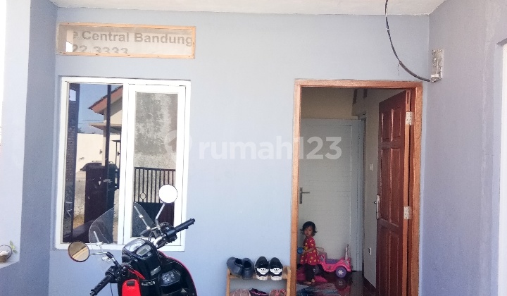 Rumah unik minimalis siap huni di cinunuk dekat kampus UPi 2