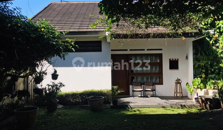 Rumah Cantik di Rancakendal,Dago Kota Bandung Rumah Cantik di Rancakendal,Dago Kota Bandung