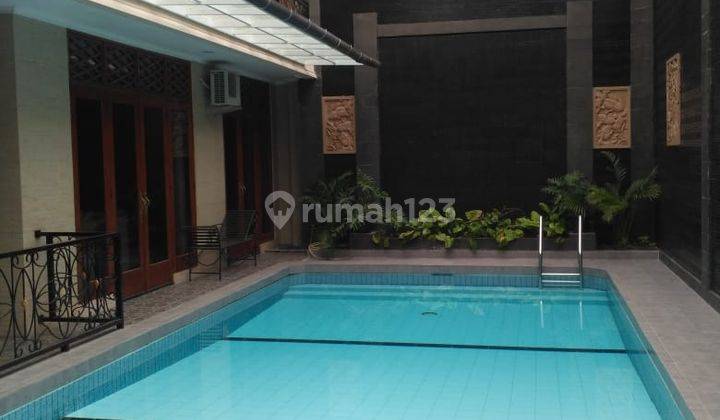 RUMAH MEWAH JL CIBEBER JAKARTA SELATAN SWIMMING POOL 1