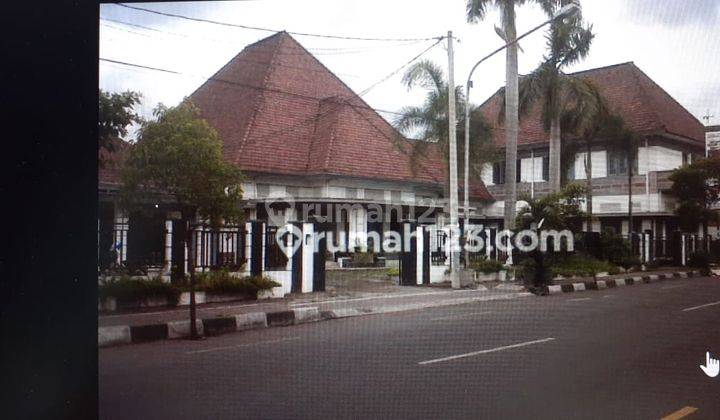 Rumah Antik Untuk Kantor atau Cafe 1