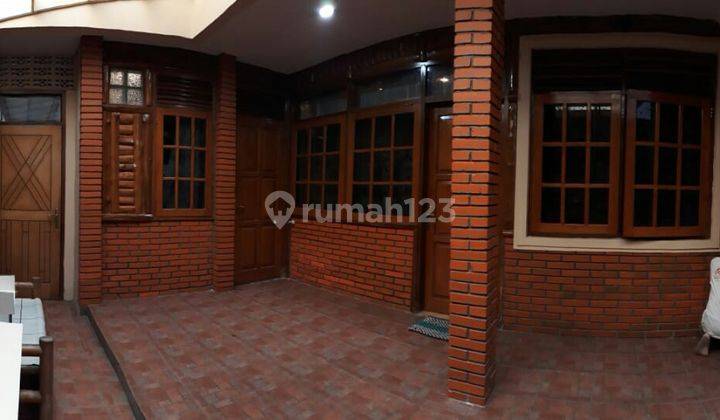 Turun Harga Rumah dengan dinding artistik di jl batik 2