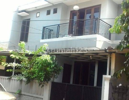 rumah baru 2 lt konsep minimalis modrn yg apik di lokasi strategis 1