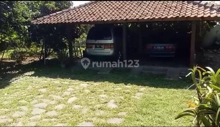 Rumah Dengan Halaman Luas di Lembang Bandung 2