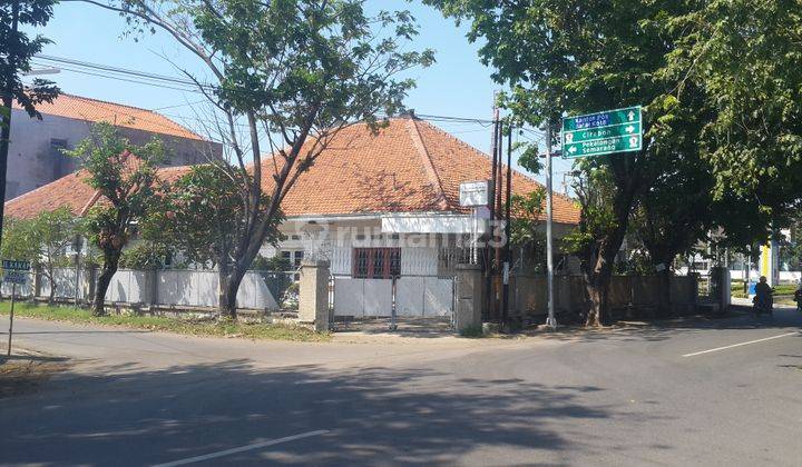 Rumah dalam kota 1