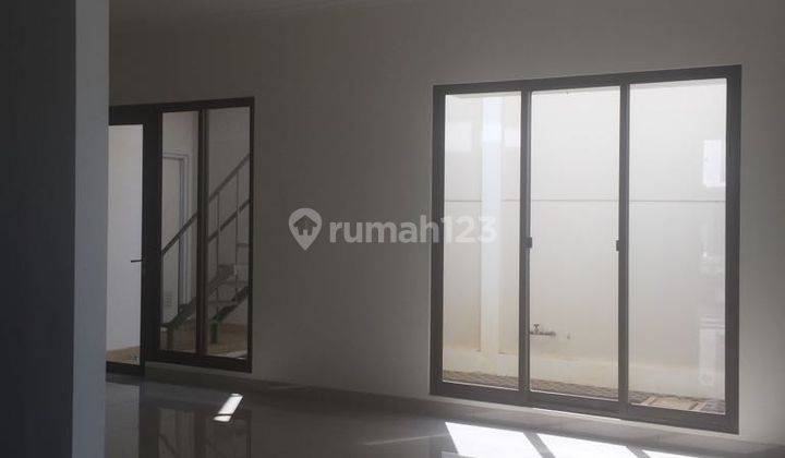 Rumah Baru Siap Huni Summarecon Bandung 2