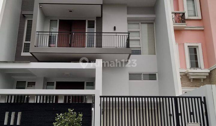 Rumah Cantik Manyar Permai PIK Jakarta Utara ST-R765 1