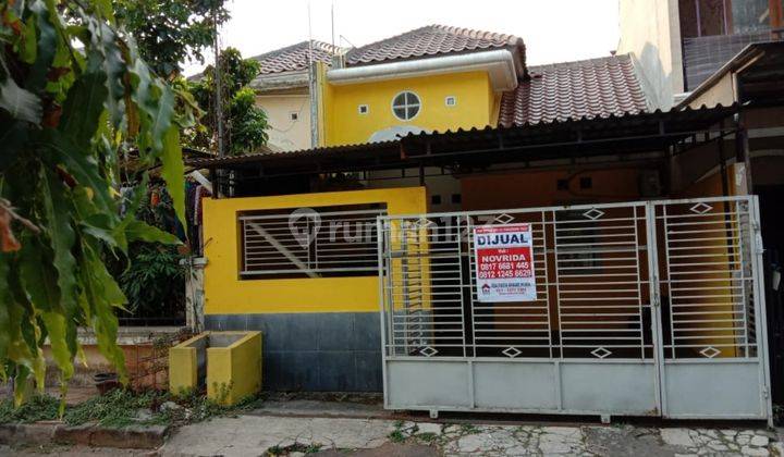 Rumah siap huni lokasi bagus di cluster Italy Banjar Wijaya, Tangerang 1