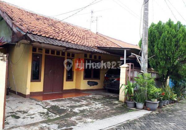 Rumah siap huni di Jl KH. Hasyim Ashari Area Pinang 1