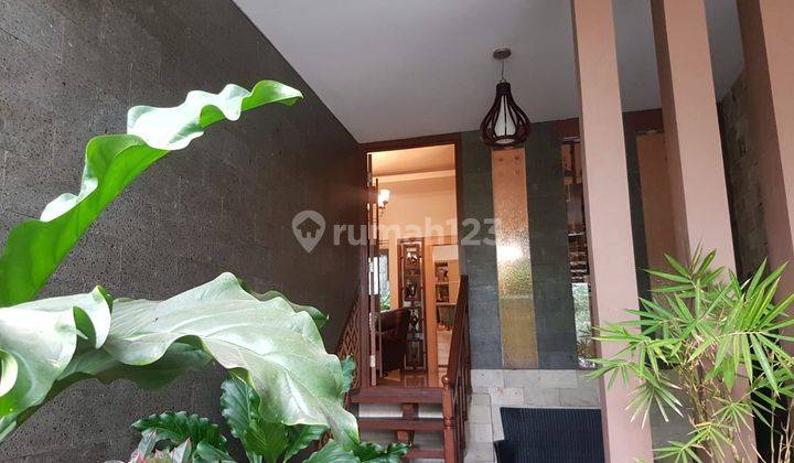 Rumah Split Level di Cluster Kebayoran Bintaro Jaya 2