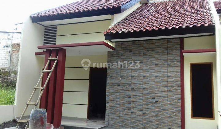 Di jual rumah mampang depok ready siap huni dekat MRT, stasiun kereta, pintu toll dan halte busway 1