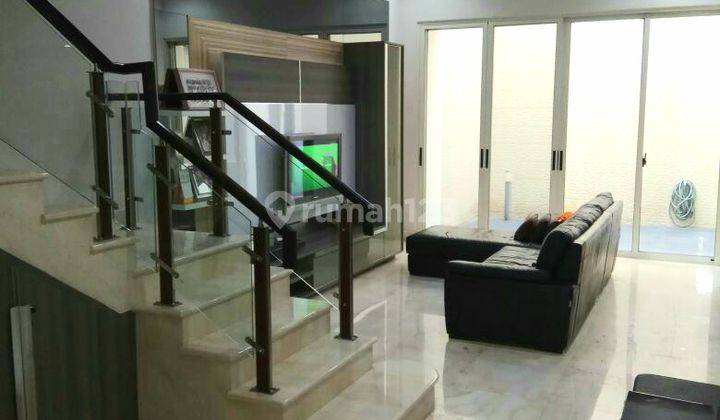 Rumah Baru CROWN GOLF PIK Furnished Siap Huni Lokasi Premium 1