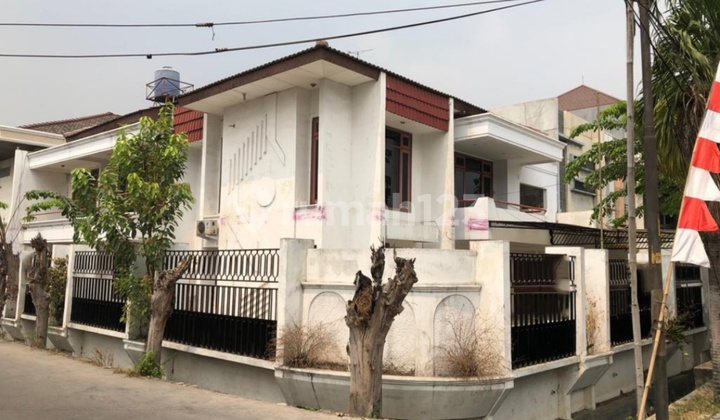 RUMAH HUK TAMAN RATU YANG BESAR HANYA DIHITUNG TANAH SAJA