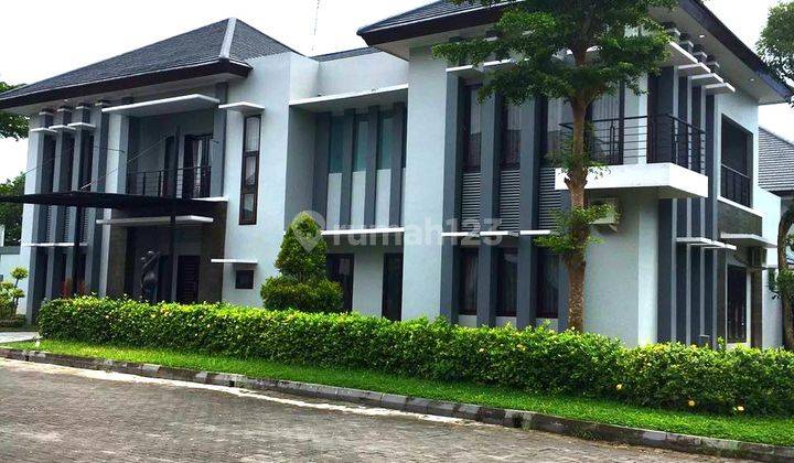 Rumah Luas Mewah Dalam Perumahan Palagan 2