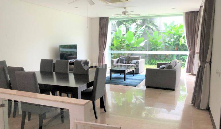 Beautiful 4 bedroom house in Cilandak 1