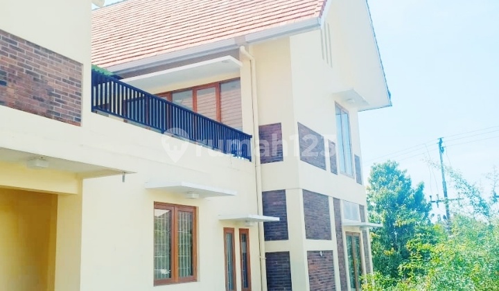 Rumah Cantik View Bagus 3 lantai 2