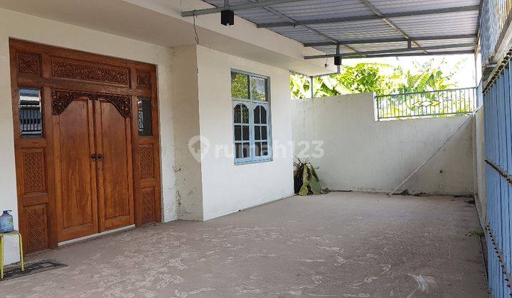 Rumah siap pakai 1 lantai di dekat solo baru 2