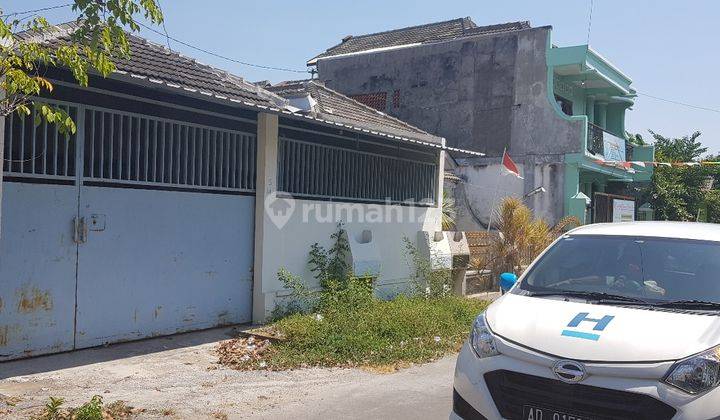 Rumah siap pakai di solo baru 1