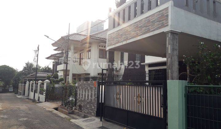 Rumah Dalam Kompleks Di Kalibata Dekat Stasiun KLR Strategis 2