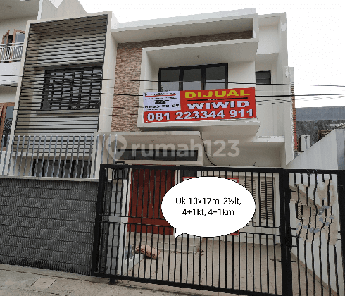 RUMAH BARU MINIMALIS 2½ LANTAI, JALAN 2½ MOBIL 2