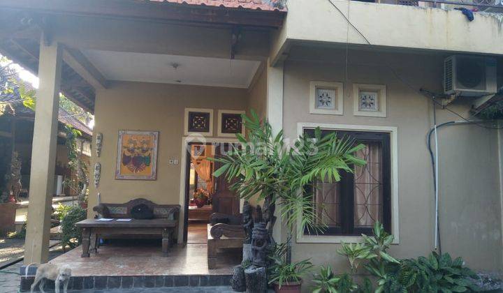 Rumah nyaman dalam lingkungan perumahan 1