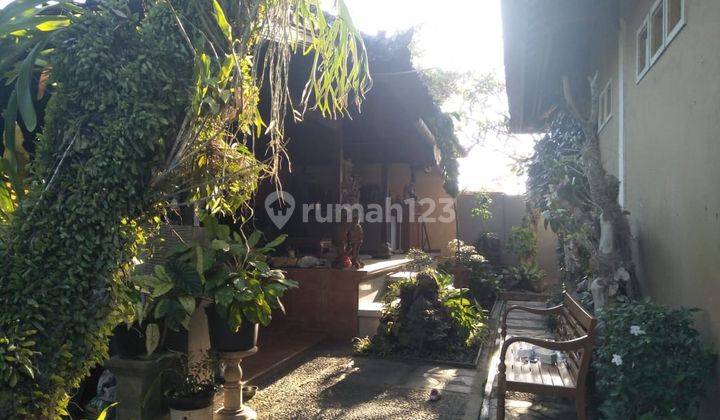 Rumah nyaman dalam lingkungan perumahan 2