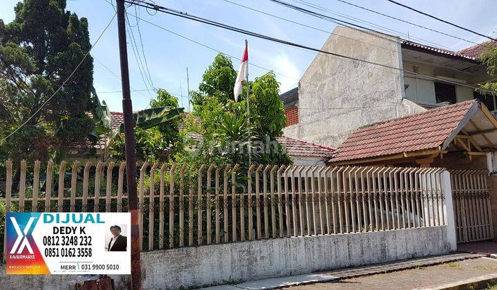 Rumah masih layak huni lokasi strategis di Darmo Harapan Surabaya 1