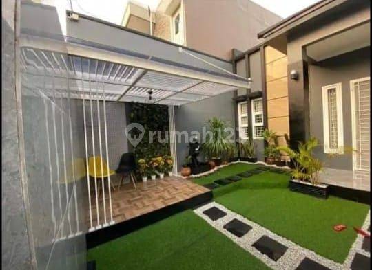 Rumah Lux 220m2  akses 2 Mobil di kav Al Duren Sawit 1