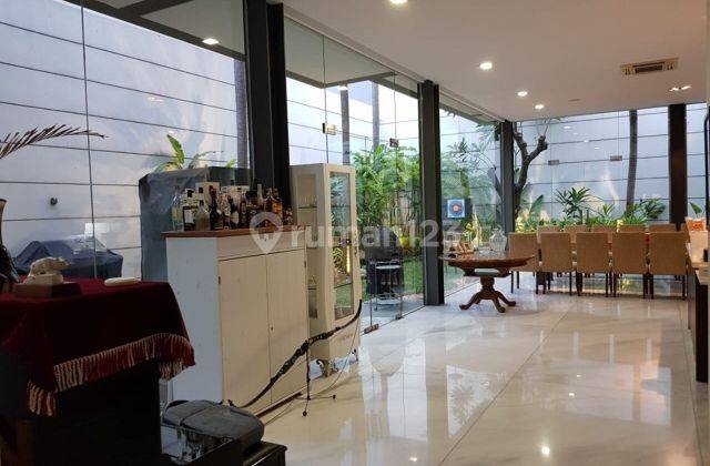 Rumah Phinisi Indah PIK Modern Tropis 2