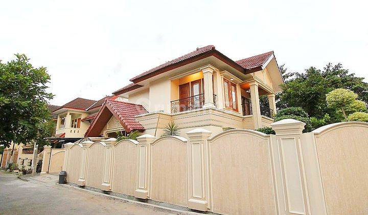 Rumah Kolam Renang dekat Malioboro Tugu Jogja 1